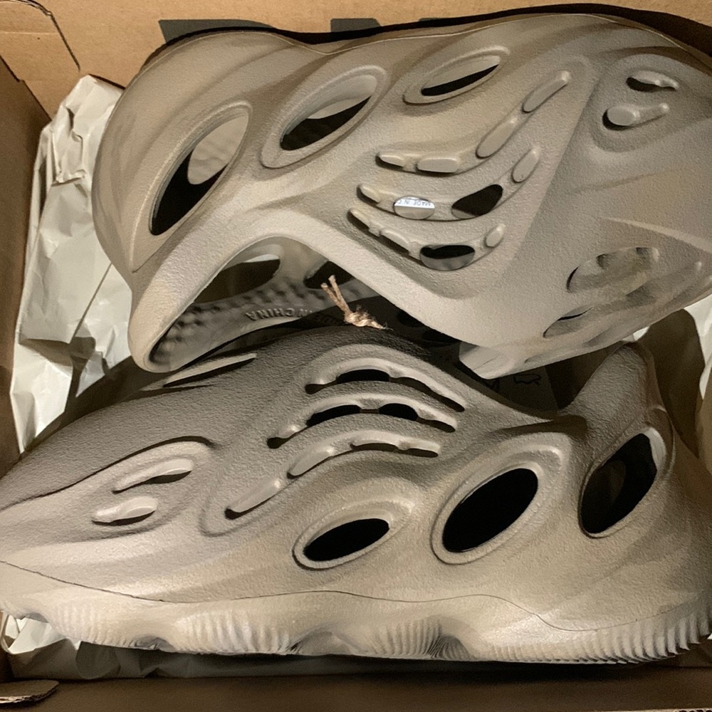 size 7K, 7C stone sage yeezy foam runners.